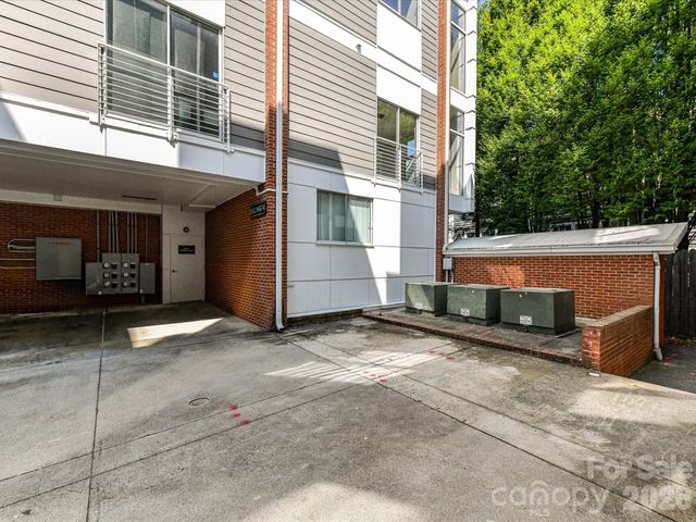 275 McDonald Avenue, Charlotte, NC 28203