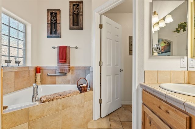 2028 E Desert Greens Drive, Fort Mohave, AZ 86426