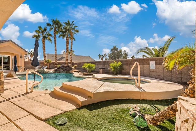 2028 E Desert Greens Drive, Fort Mohave, AZ 86426