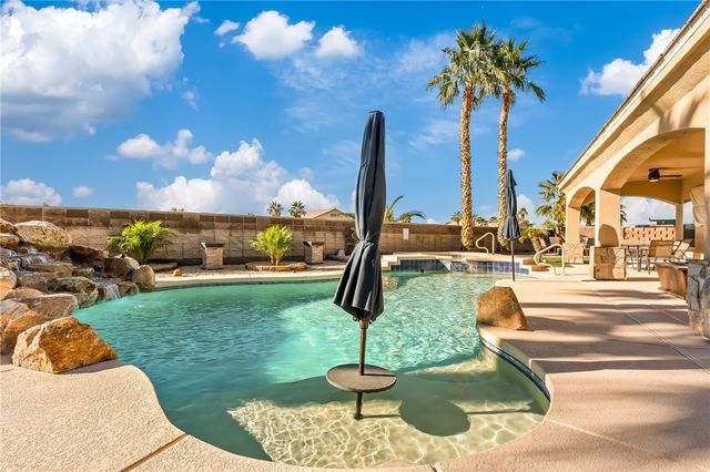 2028 E Desert Greens Drive, Fort Mohave, AZ 86426
