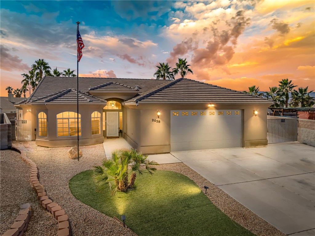 2028 E Desert Greens Drive, Fort Mohave, AZ 86426