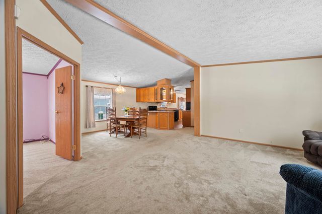 4 Limestone Way, North Hampton, NH 03862