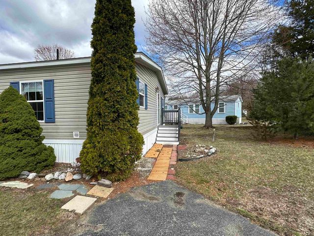 4 Limestone Way, North Hampton, NH 03862