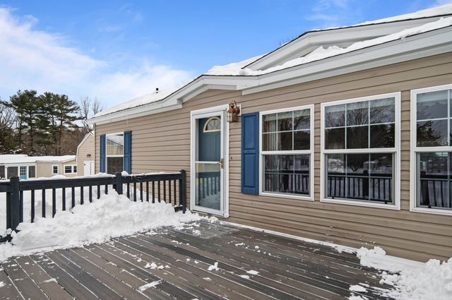 4 Limestone Way, North Hampton, NH 03862