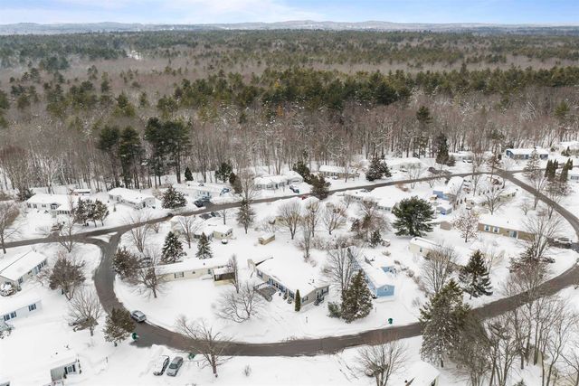 4 Limestone Way, North Hampton, NH 03862