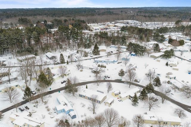 4 Limestone Way, North Hampton, NH 03862