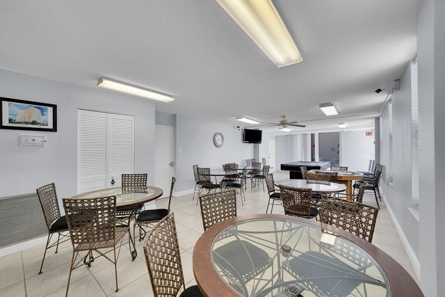 801 S Ocean Drive 404, Hollywood, FL 33019