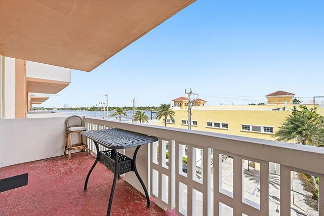 801 S Ocean Drive 404, Hollywood, FL 33019