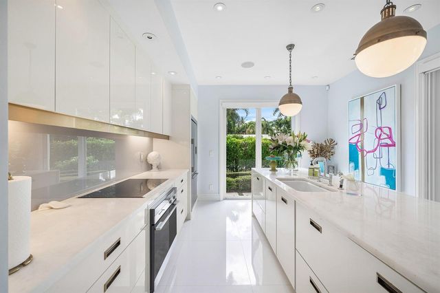 106 Beachway Drive, Ocean Ridge, FL 33435