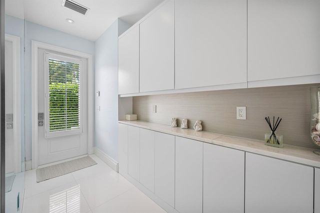 106 Beachway Drive, Ocean Ridge, FL 33435