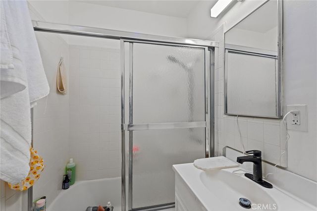 7628 Vicki Dr, Whittier, CA 90606