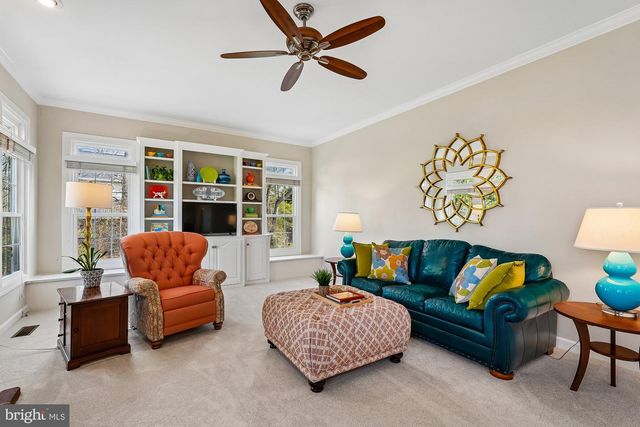 43220 EDGARTOWN ST, Chantilly, VA 20152