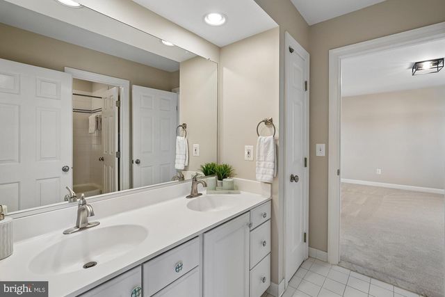 43220 EDGARTOWN ST, Chantilly, VA 20152