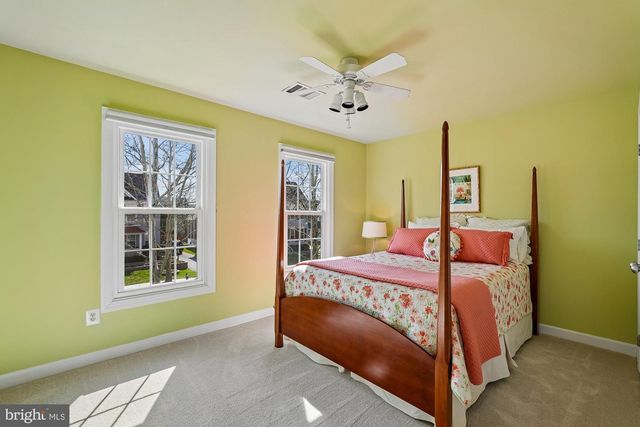 43220 EDGARTOWN ST, Chantilly, VA 20152