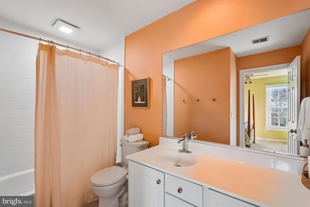 43220 EDGARTOWN ST, Chantilly, VA 20152