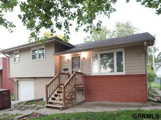 12134 W Street, Omaha, NE 68137