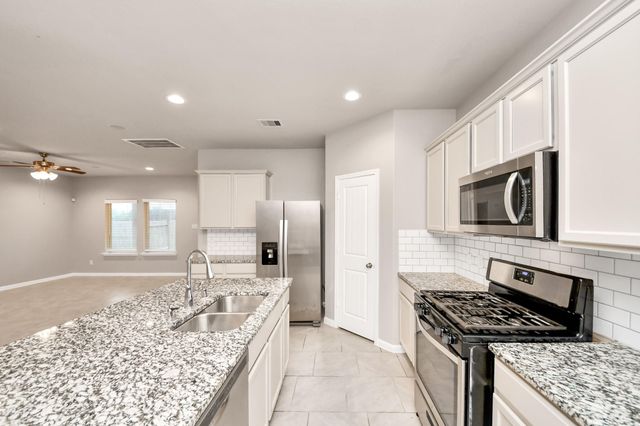 5646 Pleasant Falls Drive, Richmond, TX 77407