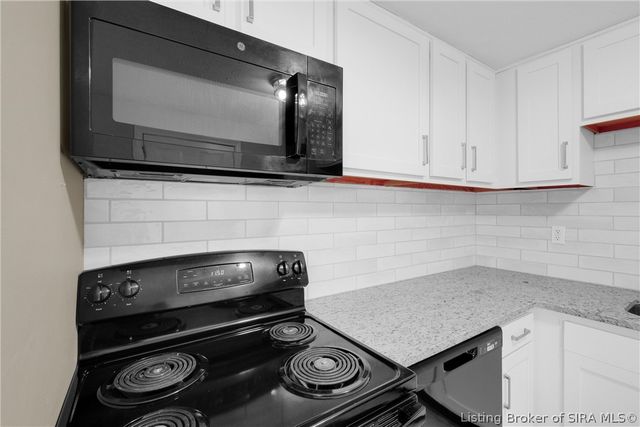 1310 Longfellow Drive, Clarksville, IN 47129
