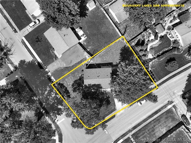 1310 Longfellow Drive, Clarksville, IN 47129