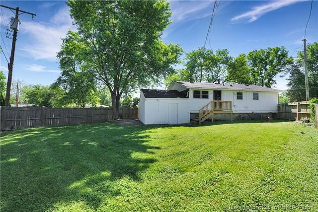 1310 Longfellow Drive, Clarksville, IN 47129