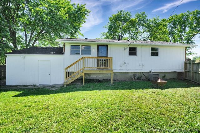 1310 Longfellow Drive, Clarksville, IN 47129
