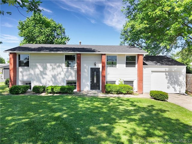 1310 Longfellow Drive, Clarksville, IN 47129