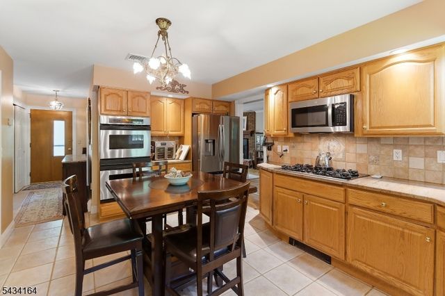 794 Westbrook Rd, West Milford Twp., NJ 07480