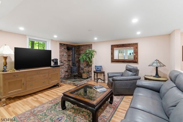 794 Westbrook Rd, West Milford Twp., NJ 07480