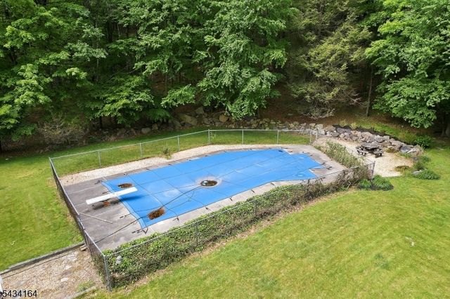 794 Westbrook Rd, West Milford Twp., NJ 07480