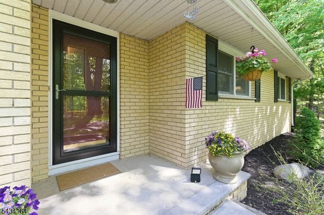 794 Westbrook Rd, West Milford Twp., NJ 07480