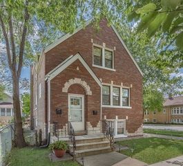 2345 RIDGELAND Avenue 2, Berwyn, IL 60402