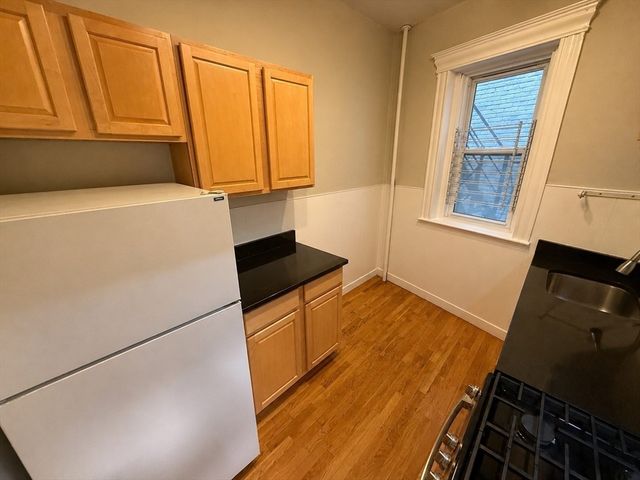 69 Park Drive 4, Boston, MA 02215