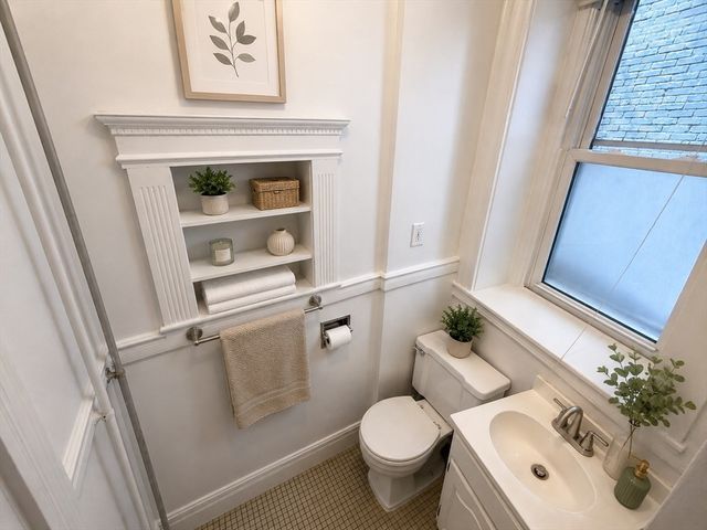 69 Park Drive 4, Boston, MA 02215