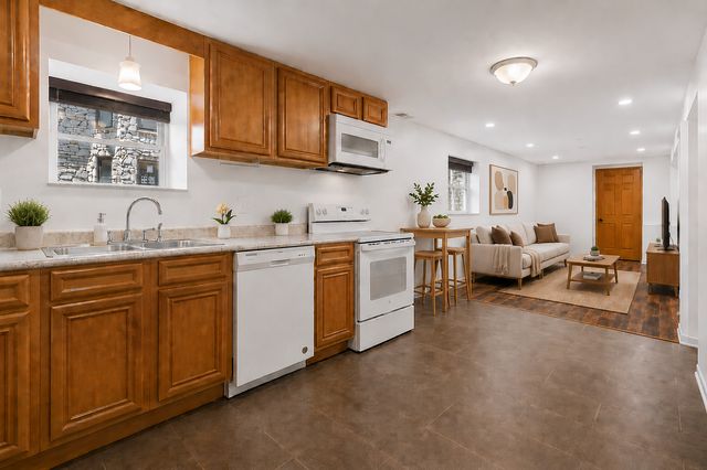 4988 N Elston Avenue, Chicago, IL 60630
