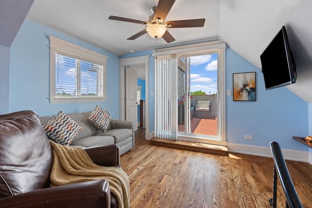 4988 N Elston Avenue, Chicago, IL 60630