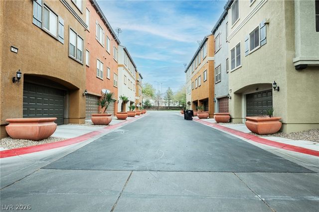 4650 Ranch House Road 64, North Las Vegas, NV 89031