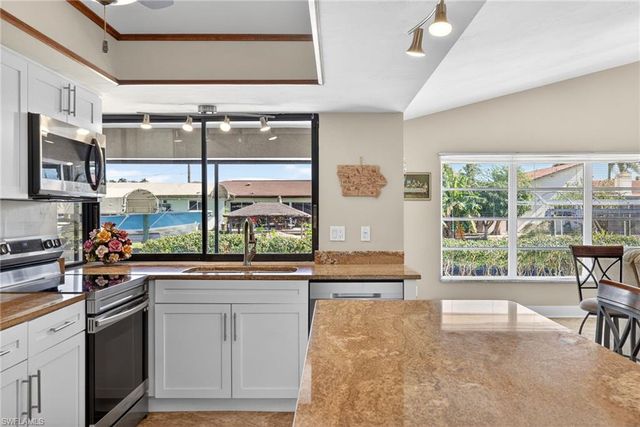 1818 Cherie LN, North Fort Myers, FL 33917