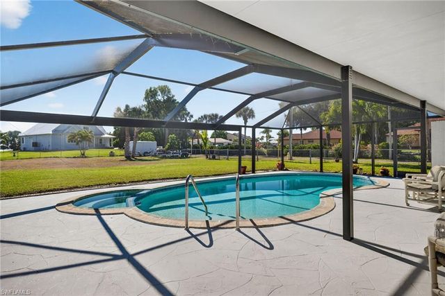 1818 Cherie LN, North Fort Myers, FL 33917