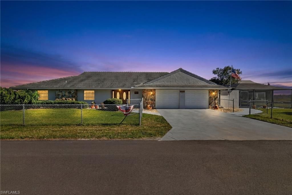 1818 Cherie LN, North Fort Myers, FL 33917