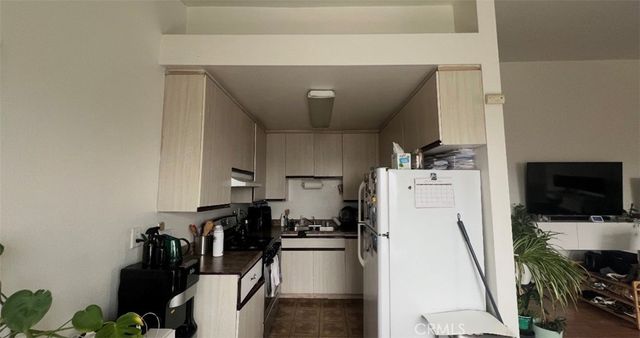 1143 Wilcox Place N, Hollywood, CA 90038