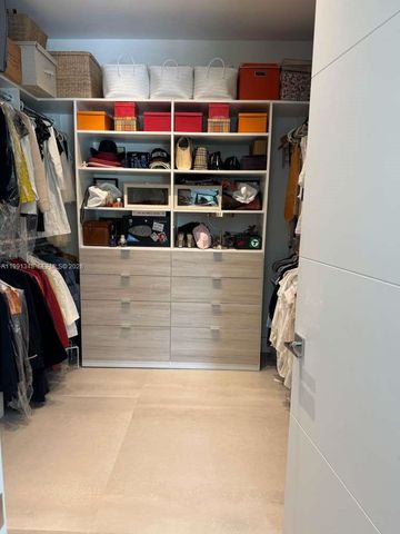 2120 NE 197th Ter, Miami, FL 33179