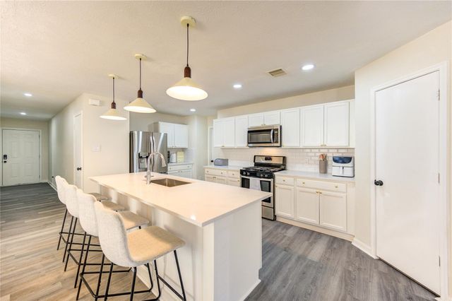 1010 Hummingbird Point Lane, Houston, TX 77090