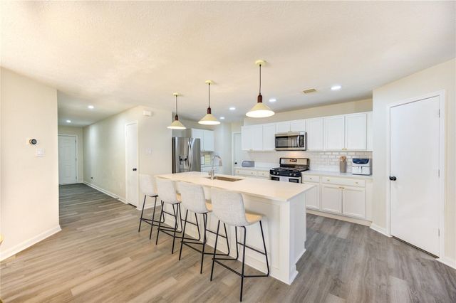 1010 Hummingbird Point Lane, Houston, TX 77090