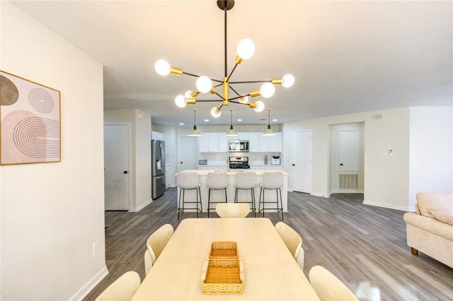 1010 Hummingbird Point Lane, Houston, TX 77090