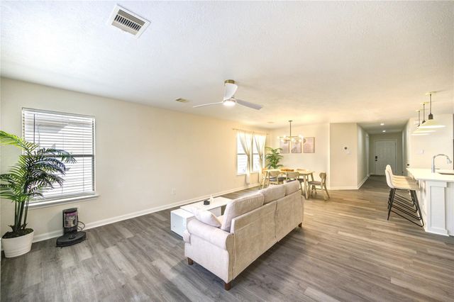 1010 Hummingbird Point Lane, Houston, TX 77090