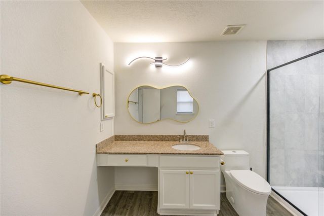 1010 Hummingbird Point Lane, Houston, TX 77090