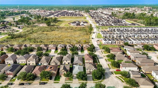 1010 Hummingbird Point Lane, Houston, TX 77090