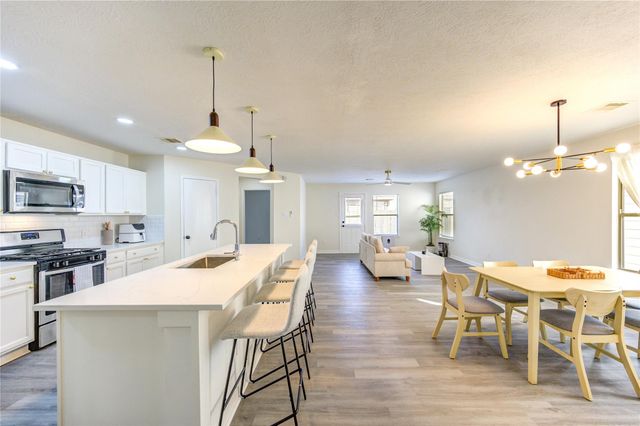 1010 Hummingbird Point Lane, Houston, TX 77090