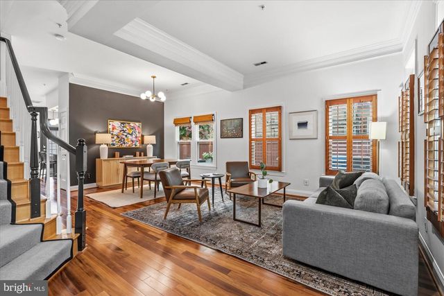 901 BERNARD ST, Alexandria, VA 22314