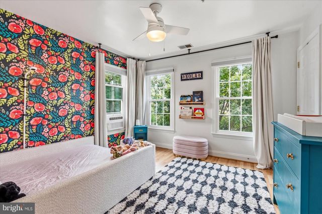 901 BERNARD ST, Alexandria, VA 22314